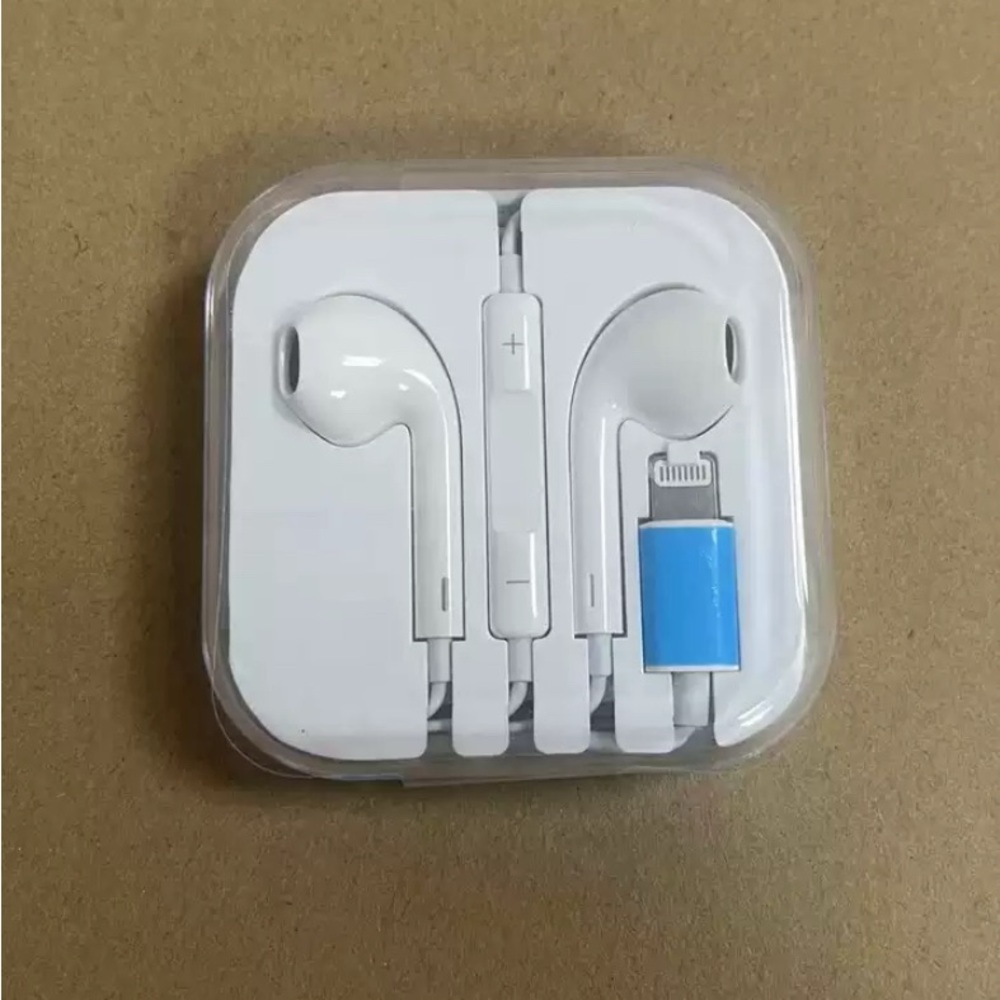 (Set of 2) 3.5mm Wired Earbuds for iPhone with Storage Case lightening connector
